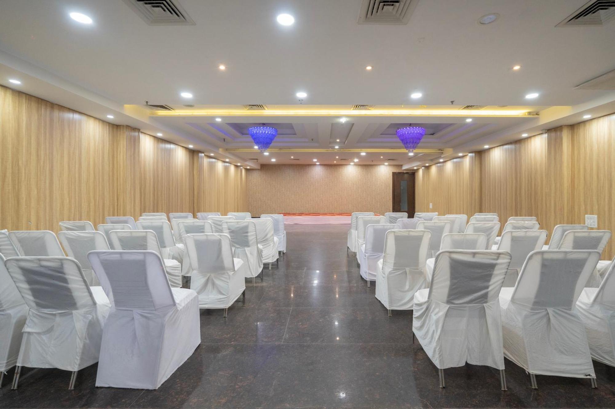 Spree Agra - Walking Distance To Tajmahal Hotel 3*